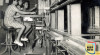 Foto pegawai wanita sedang mengoperasikan peralatan telekomunikasi yang ada di Kantor Pusat Telepon di Tanjung Priok, Jakarta, 16 Maret 1949. Sumber : ANRI. RVD Batavia 1947-1949 No. 2106